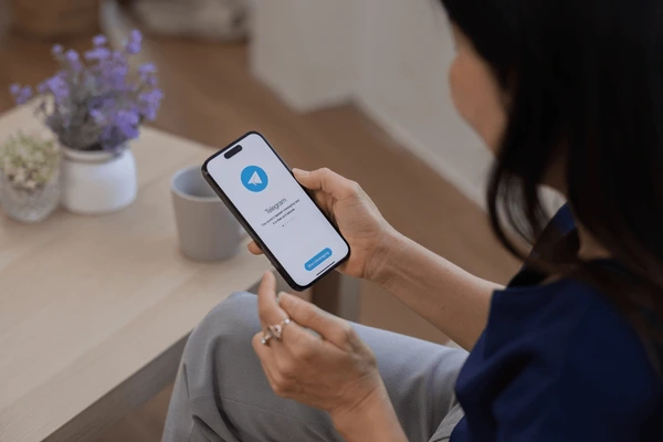 如何使用Telegram进行远程办公？